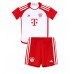 Camiseta Bayern Munich Dayot Upamecano #2 Primera Equipación Replica 2023-24 para niños mangas cortas (+ Pantalones cortos)